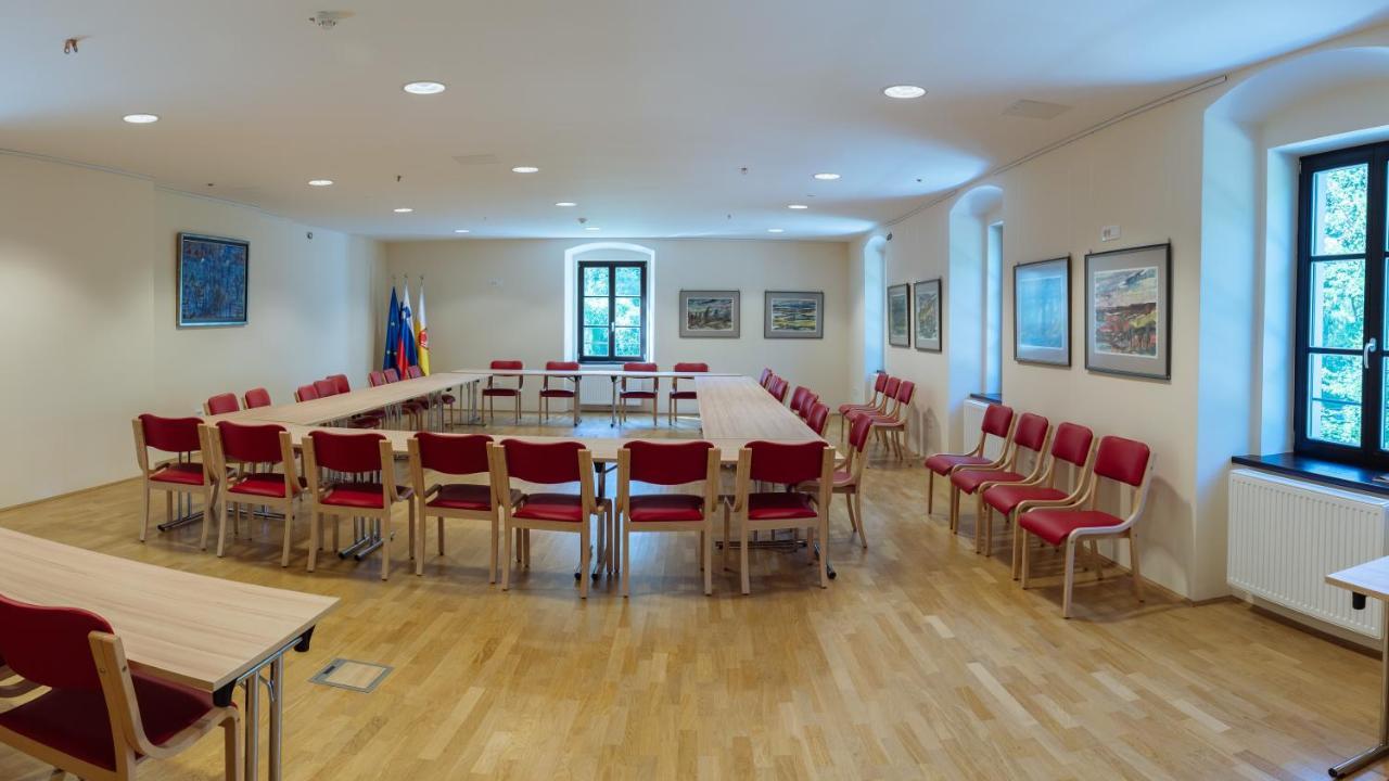Dvorec Trebnik - Sobe Slovenske Konjice Екстериор снимка