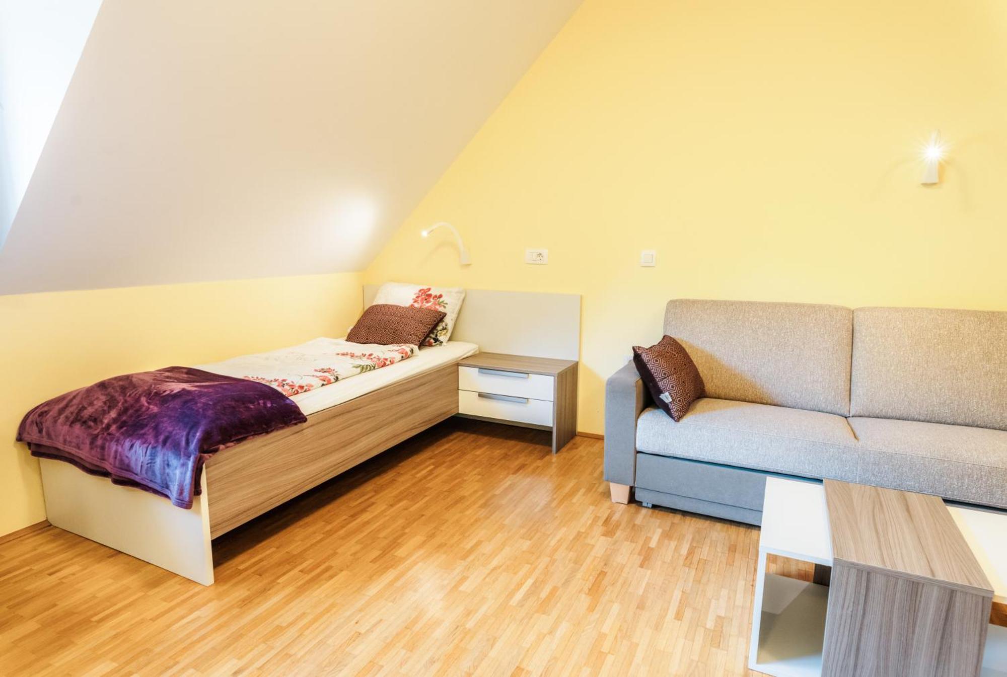 Dvorec Trebnik - Sobe Slovenske Konjice Екстериор снимка