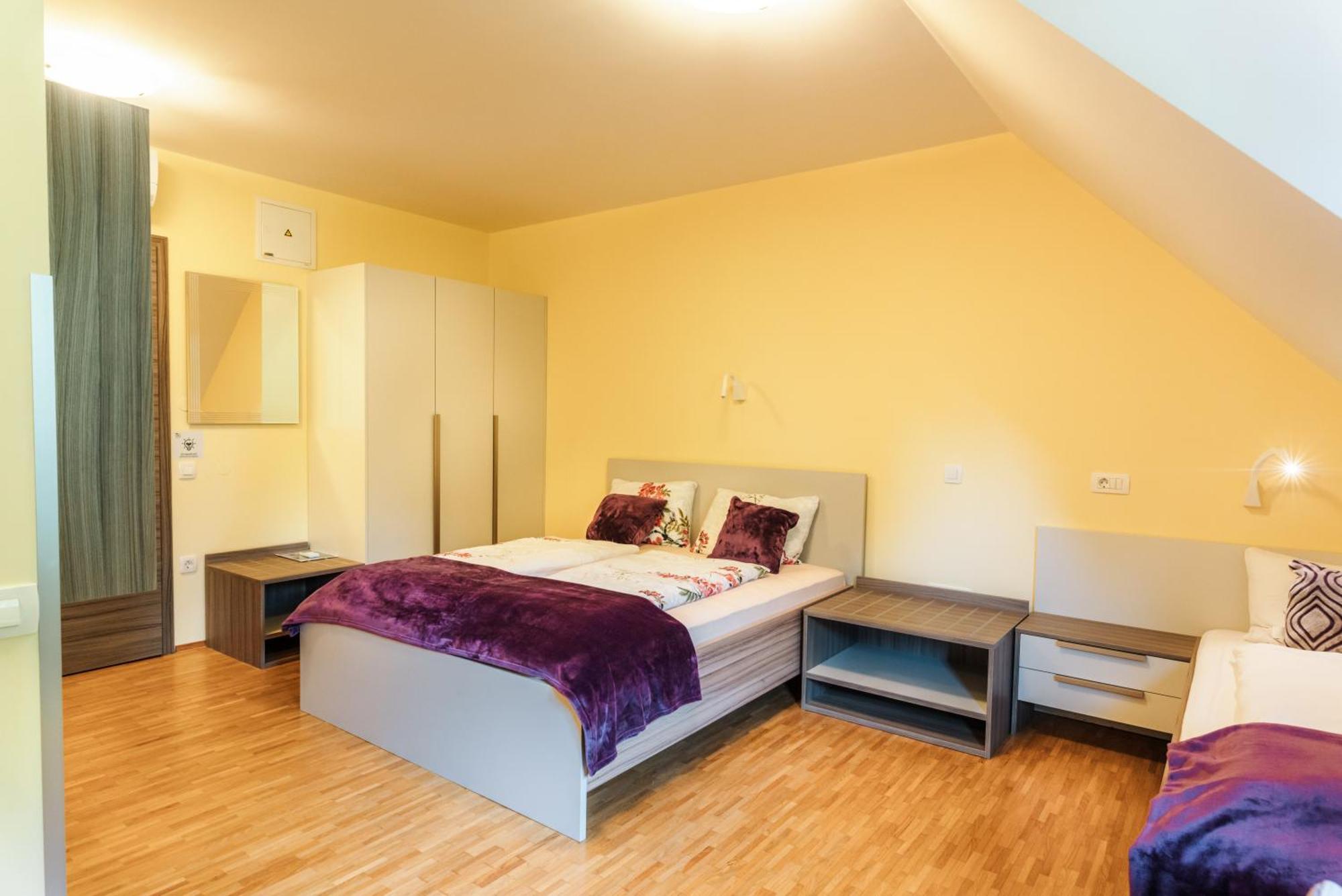 Dvorec Trebnik - Sobe Slovenske Konjice Екстериор снимка